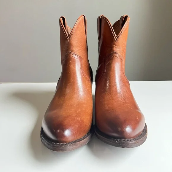 Frye..Women's Billy Short Leather Booties 3470435 COG.. Color:Brown/Cognac.